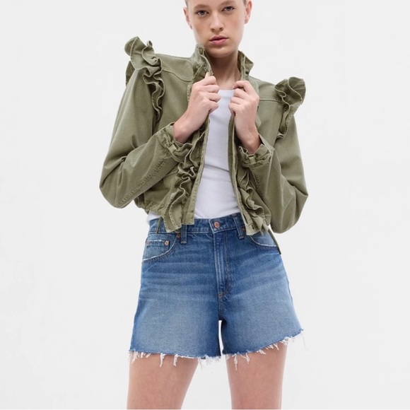 GAPxLoveShackFancy Collab- Cropped Utility Jacket - Picture 1 of 6